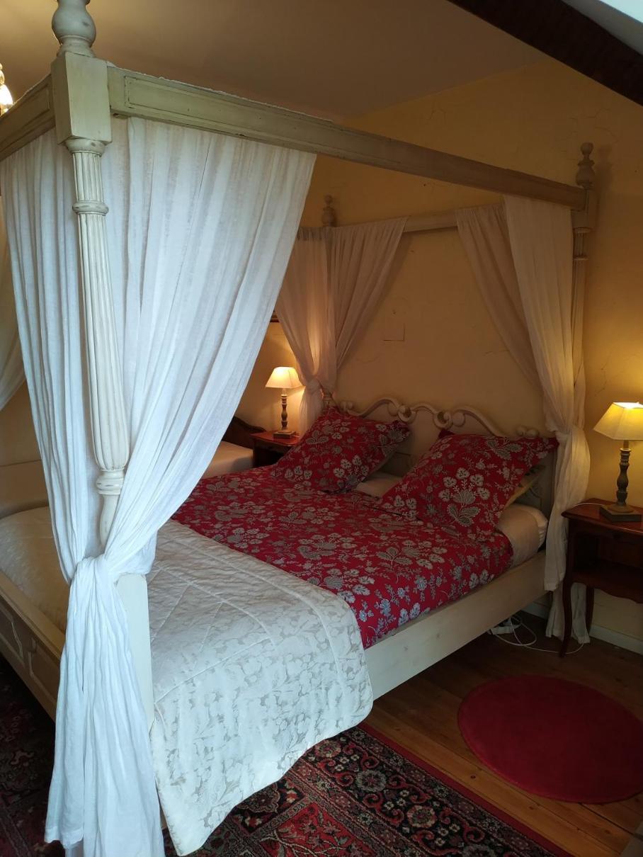 Chateau De Belle-Vue Bed and Breakfast Sainte-Cécile Exteriör bild